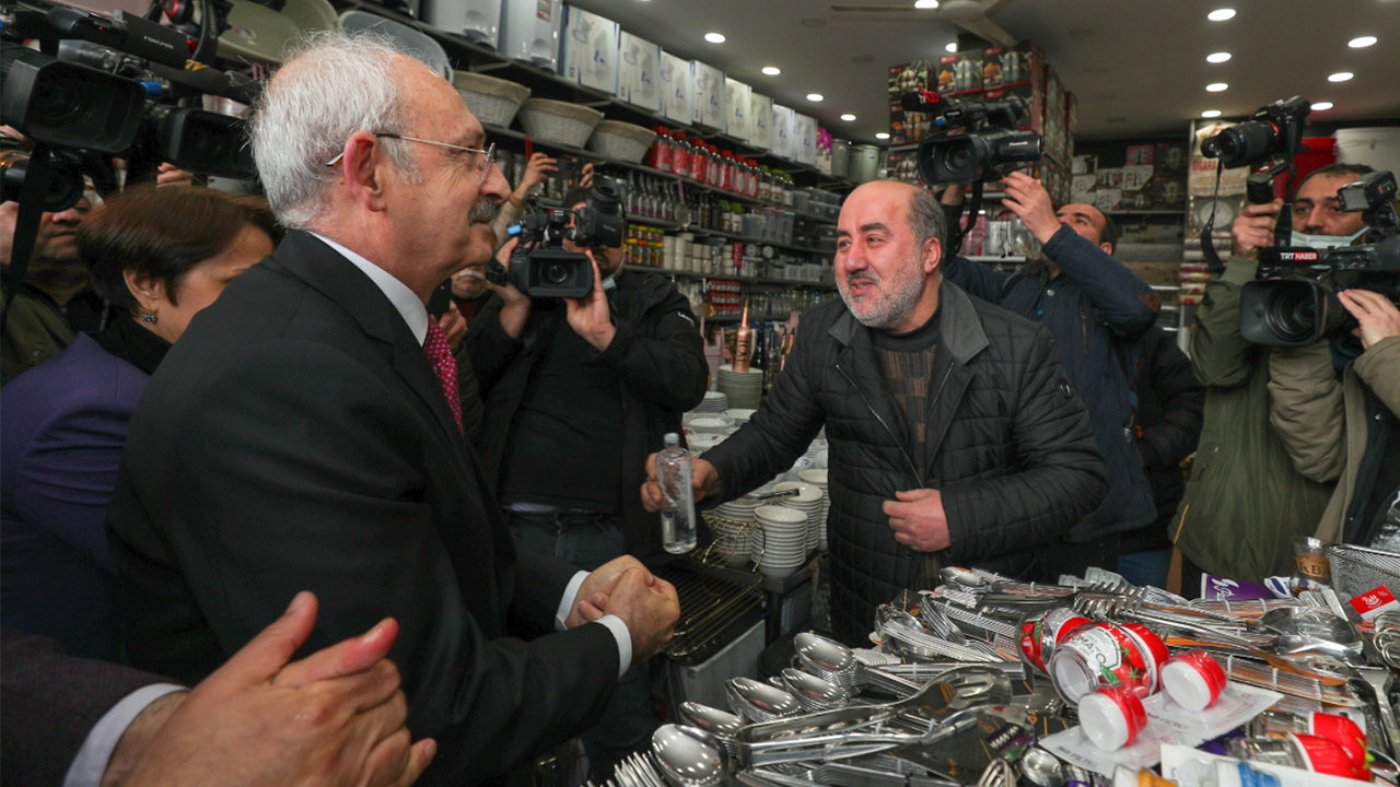 Turkey: Main opposition leader visits Diyarbakır to reconcile with Kurdish voters