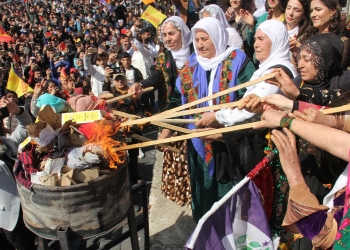 Fire of Newroz set all across Turkey