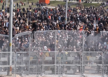 Police try to prevent groups from attending Newroz celebration in Diyarbakır