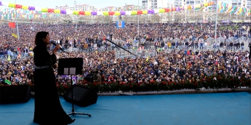 Newroz in Diyarbakır: Emphasis on peace by HDP co-chair