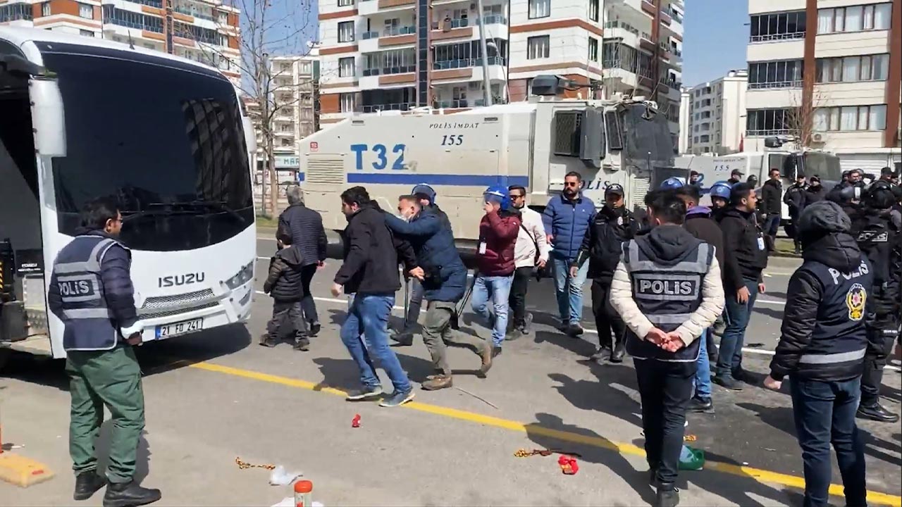 Turkey: Police detains at least 100 children in Newroz celebrations in Diyarbakır