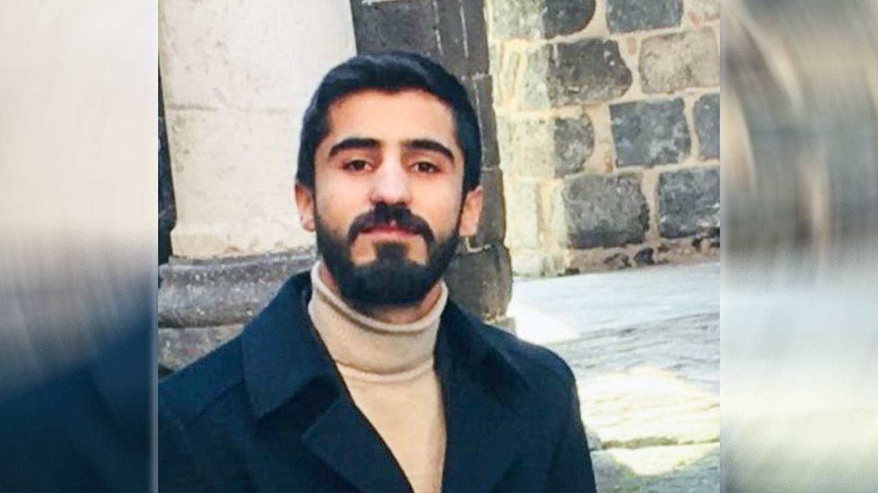 Turkish police officer reverses to run over Kurdish lawyer