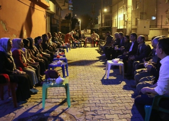 Turkey: Vigil to protect HDP offices against police vandalism