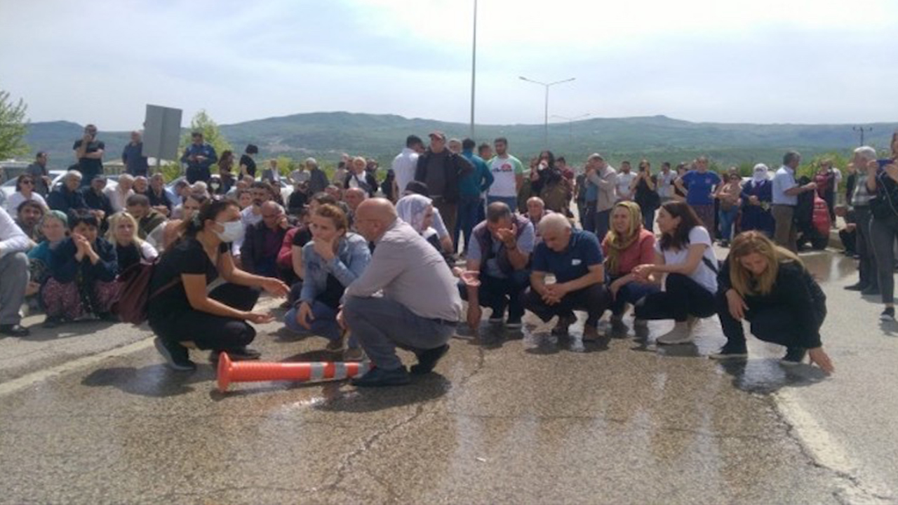 Turkish police attack the funeral of Kurdish politician