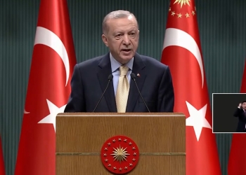 Turkish president renews threats to invade Syria