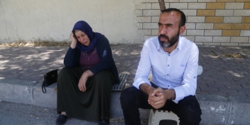 Kurdish family will continue silent vigils until justice is done