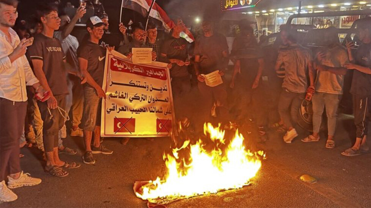In many of Iraq’s cities people protest against Turkey’s massacre at Zakho