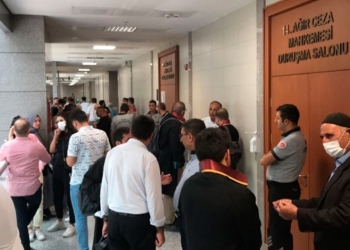 Gaffes by secret witness in Turkish court