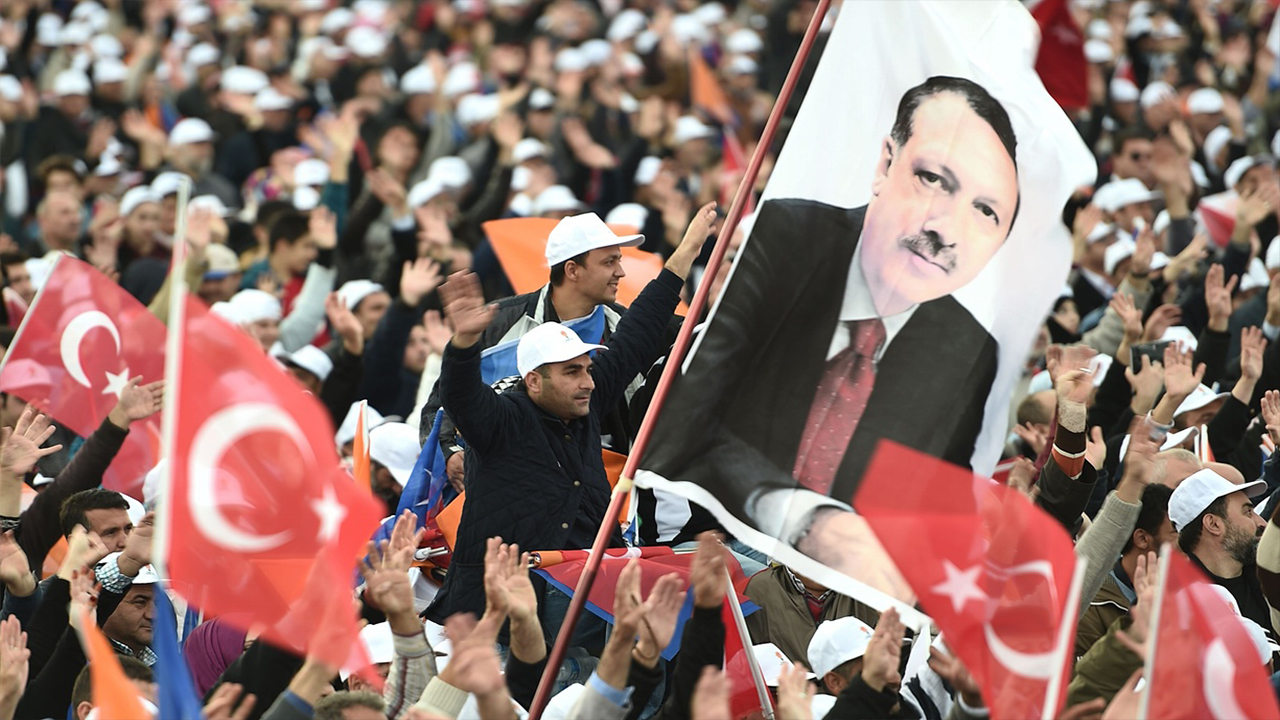 Experts say Erdogan hopes Syria invasion will save election campaign