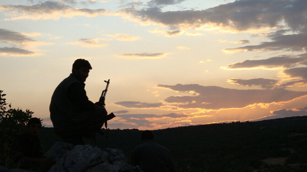 Armenia hands fighters to Turkey, says Kurdish armed group