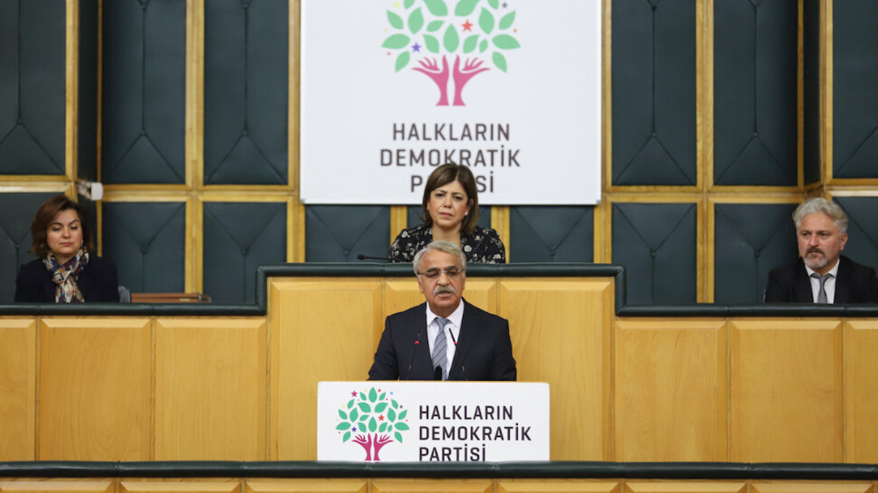 Journalists in Turkey decry life under new disinformation law after dawn arrests