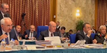 Turkish Interior Minister insults several opposition lawmakers
