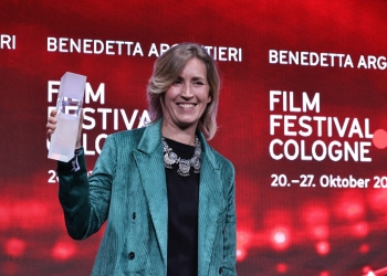 Documentary director Argentieri dedicates Phoenix award to people of North and East Syria