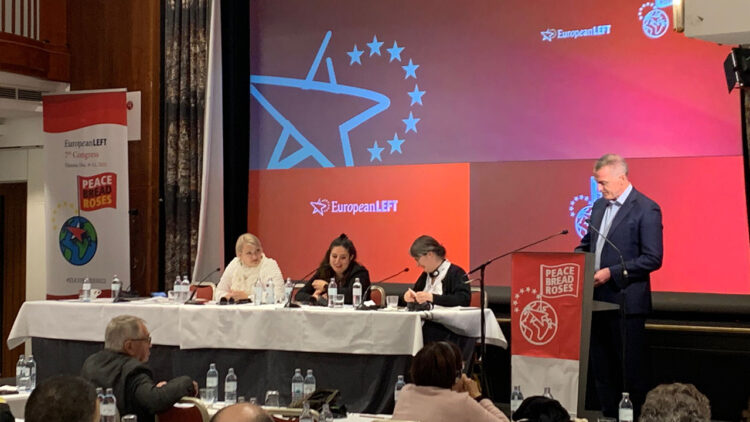 Jeremy Corbyn: Kurdish people are not alone
