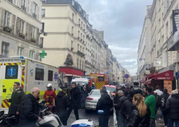 Suspicions surround Paris attack on Kurdish centre