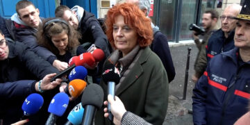 Paris mayors protest deadly shooting at Kurdish cultural centre