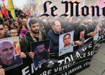 Le Monde covers Kurdish victims of Paris attack
