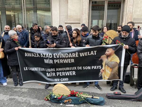 Kurdish musicians in France protest Paris shooting