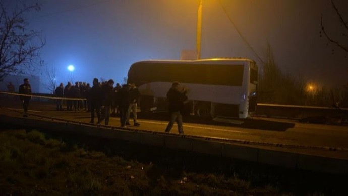Explosion injures eight police officers in southeast Turkey