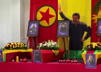 Kurds in Paris say farewell to victims of the armed attack