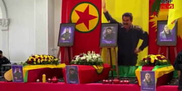 Kurds in Paris say farewell to victims of the armed attack
