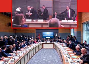 Ruling AKP pushes forward with headscarf amendment to Turkish constitution