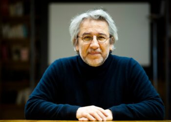 Prominent journalist reaches “Terrorist Wanted” list in Turkey