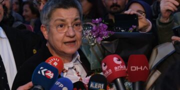 Turkish medical association chief released from prison following conviction
