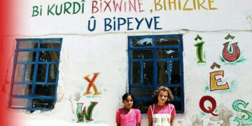 A hundred years of Republic, and mother language