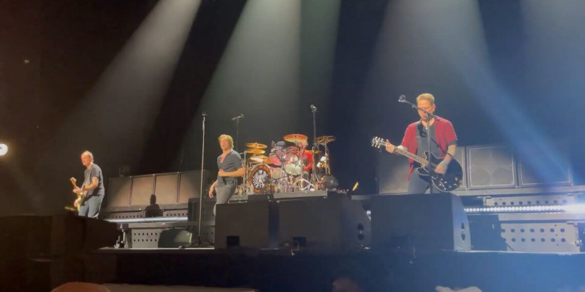 Famous German rock band performs concert for Turkey-Syria earthquake victims