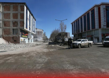 Authorities in quake-hit Elbistan in rush to remove rubble before Erdoğan’s visit