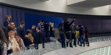 Activists demand freedom for Abdullah Öcalan in European Parliament