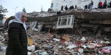 Confirmed death toll in Turkey, Syria reaches 34,878 in total
