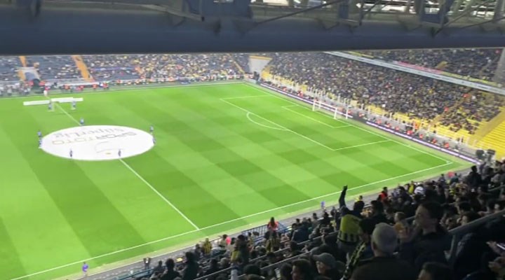 Fans’ outrage against government over earthquake marks Turkish giant Fenerbahçe’s match