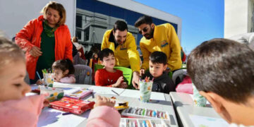 Missing quake-children assumed to be in hospitals: Turkish Family Minister