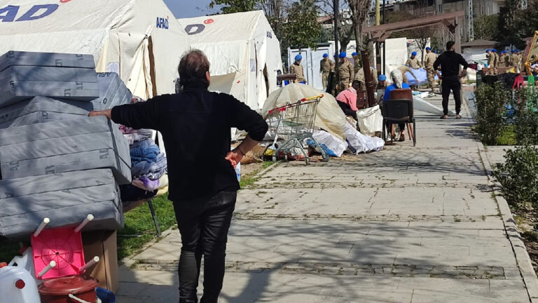Turkish authorities evacuate aid site for earthquake victims