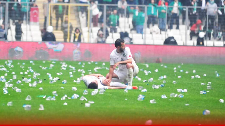 Posters symbolising Turkey’s extrajudicial killings and abductions displayed during tense Amedspor-Bursaspor match