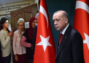 Turkey’s AKP plans to boost its support among pious Kurdish voters before the coming elections