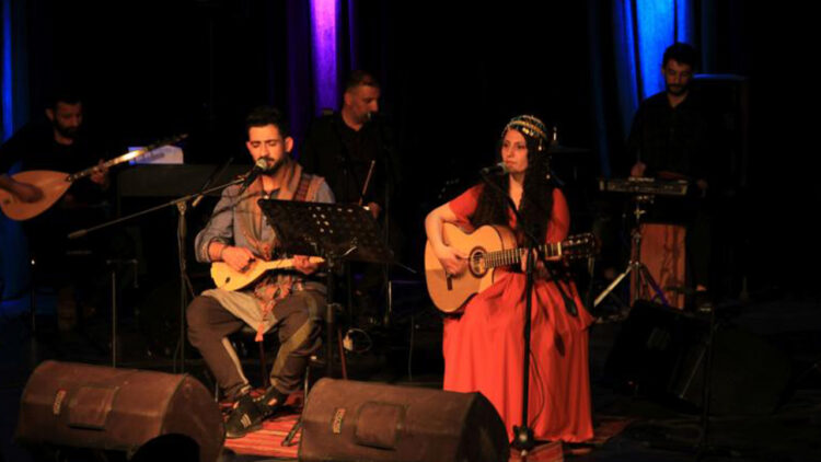 Van, Turkey: Aryen Art Academy organises festival to support earthquake victims