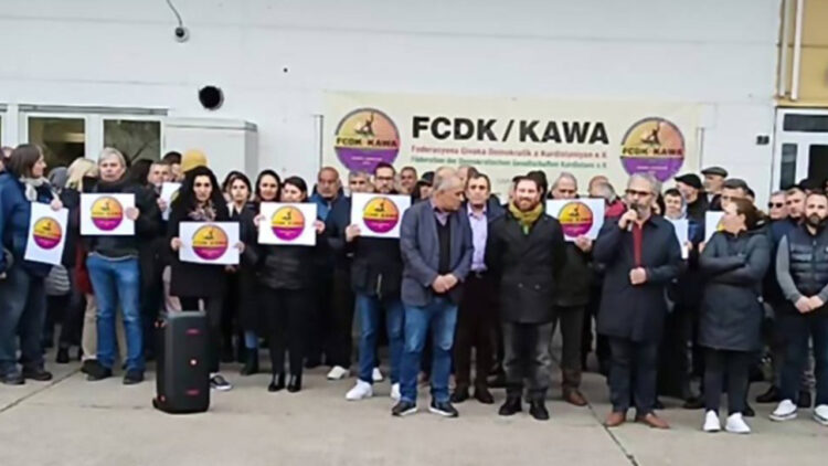 Protestors condemn Germany’s efforts to criminalise Kurds