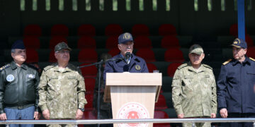 Turkey does not give terrorists breathing space, says defence minister