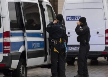 Police raid Frankfurt office of Turkish pro-government newspaper