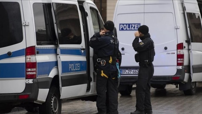 Police raid Frankfurt office of Turkish pro-government newspaper