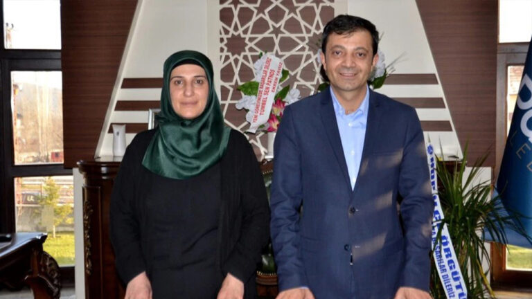 Kurdish mayors detained in Turkey