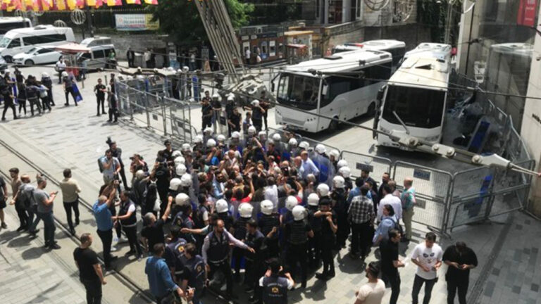 Turkish police continue unconstitutional ban on protests by Saturday Mothers for tenth consecutive week