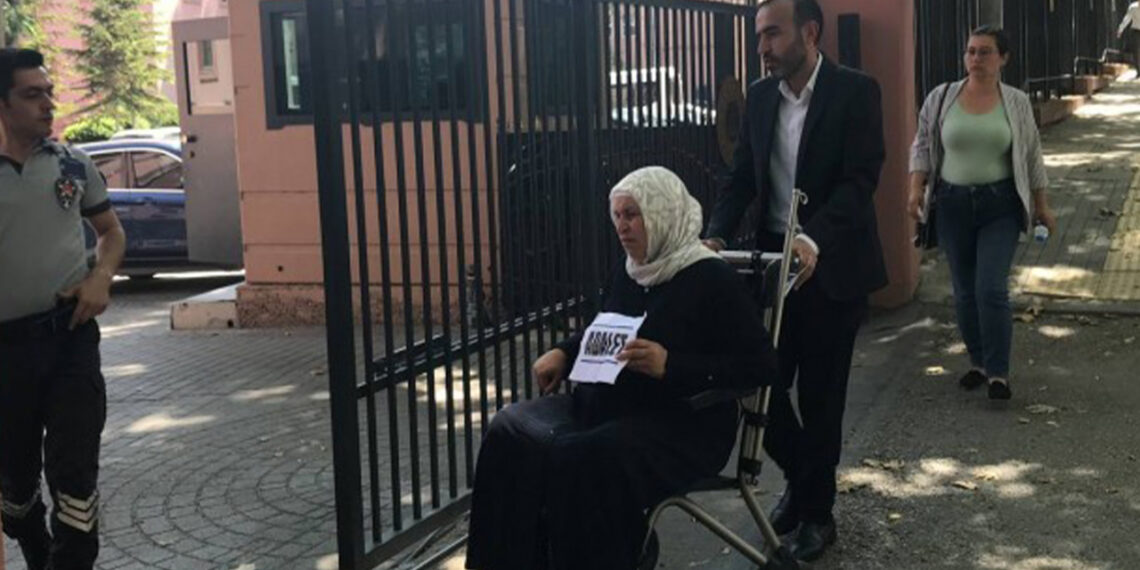 Şenyaşar family continue Justice Ministry vigil despite injury