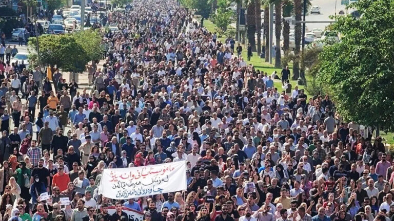 Salary delays, job security concerns for educators spur protests in Sulaymaniyah, Iraqi Kurdistan