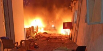 Israeli airstrike on Gazan hospital kills at least 500 Palestinians