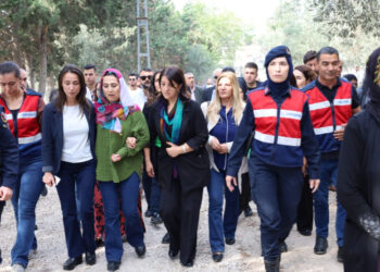 Jailed ex-HDP co-chair Figen Yüksekdağ attends brother’s funeral on furlough