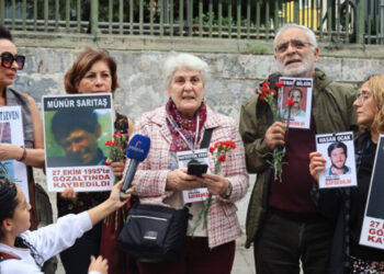 Turkey: Saturday Mothers finally get to hold vigil in Galatasaray Square
